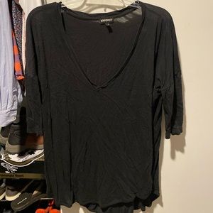 Black/white batwing top